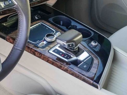 Used 2017 Audi Q7 3.0T Premium Plus image 18