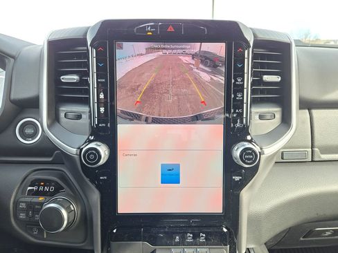 New 2026 RAM 1500 4x4 Crew Cab image 21