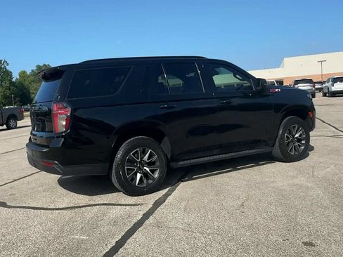 Used 2022 Chevrolet Tahoe Z71 w/ Luxury Package AWD/4WD image 8