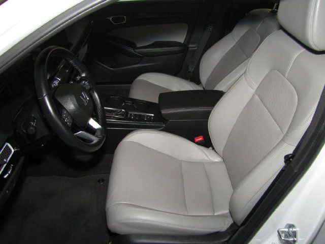 Used 2025 Honda Civic Sport Touring image 8