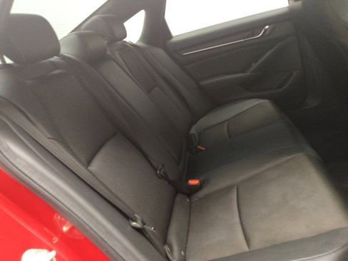 Used 2019 Honda Accord Sport image 19