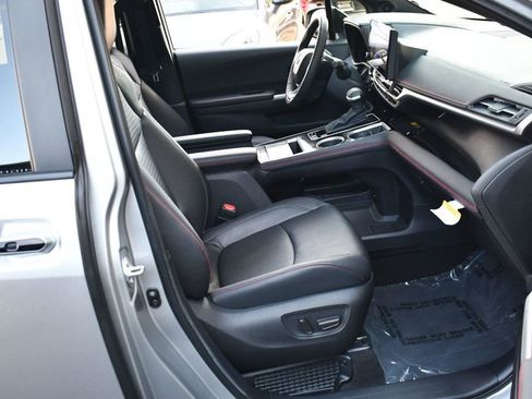 Used 2025 Toyota Sienna XSE image 24