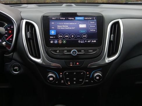 Used 2022 Chevrolet Equinox LT image 19