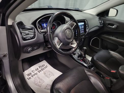 Used 2018 Jeep Compass Limited w/ Navigation Group image 14