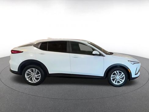 Used 2025 Buick Envista Preferred FWD image 14