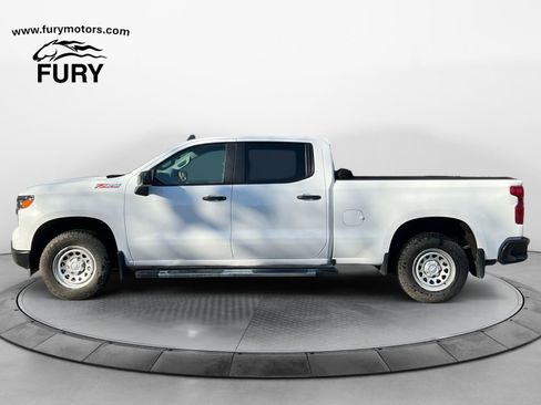 Used 2025 Chevrolet Silverado 1500 W/T w/ Z71 Off-Road Package AWD/4WD image 6