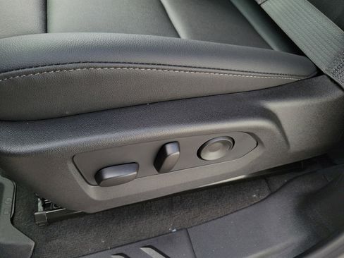 New 2026 GMC Canyon Elevation w/ Convenience Package RWD image 22