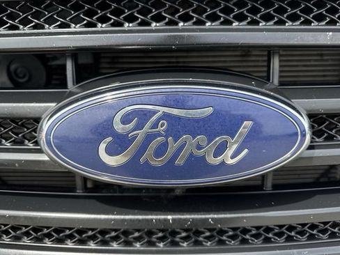 Used 2014 Ford F150 FX4 w/ Equipment Group 402A Luxury AWD/4WD image 30
