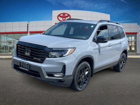 Used 2024 Honda Passport Black Edition image 1