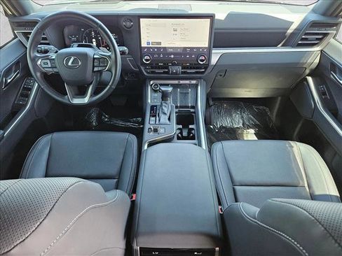 Certified 2024 Lexus GX 550 w/ Cold Area Package AWD/4WD image 21