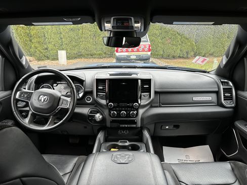 Used 2024 RAM 1500 Laramie image 14