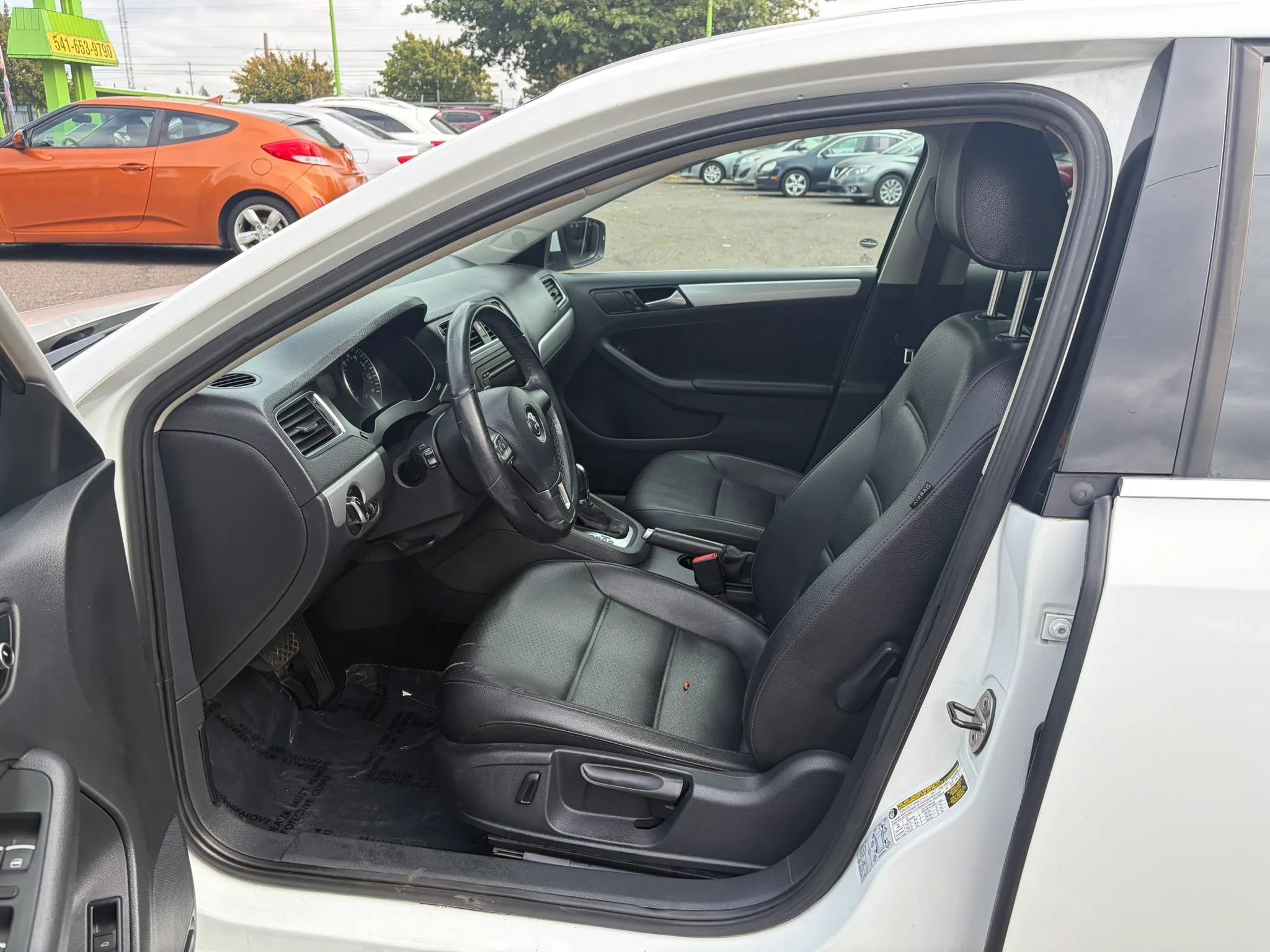 Used 2014 Volkswagen Jetta SE FWD image 9