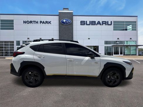 Used 2024 Subaru Crosstrek 2.5i Sport AWD/4WD image 2