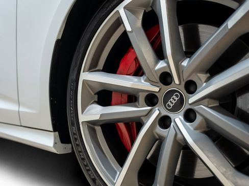 Used 2021 Audi S6 Prestige w/ Prestige Package image 22