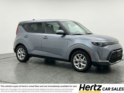 Used 2025 Kia Soul LX w/ LX Technology Package