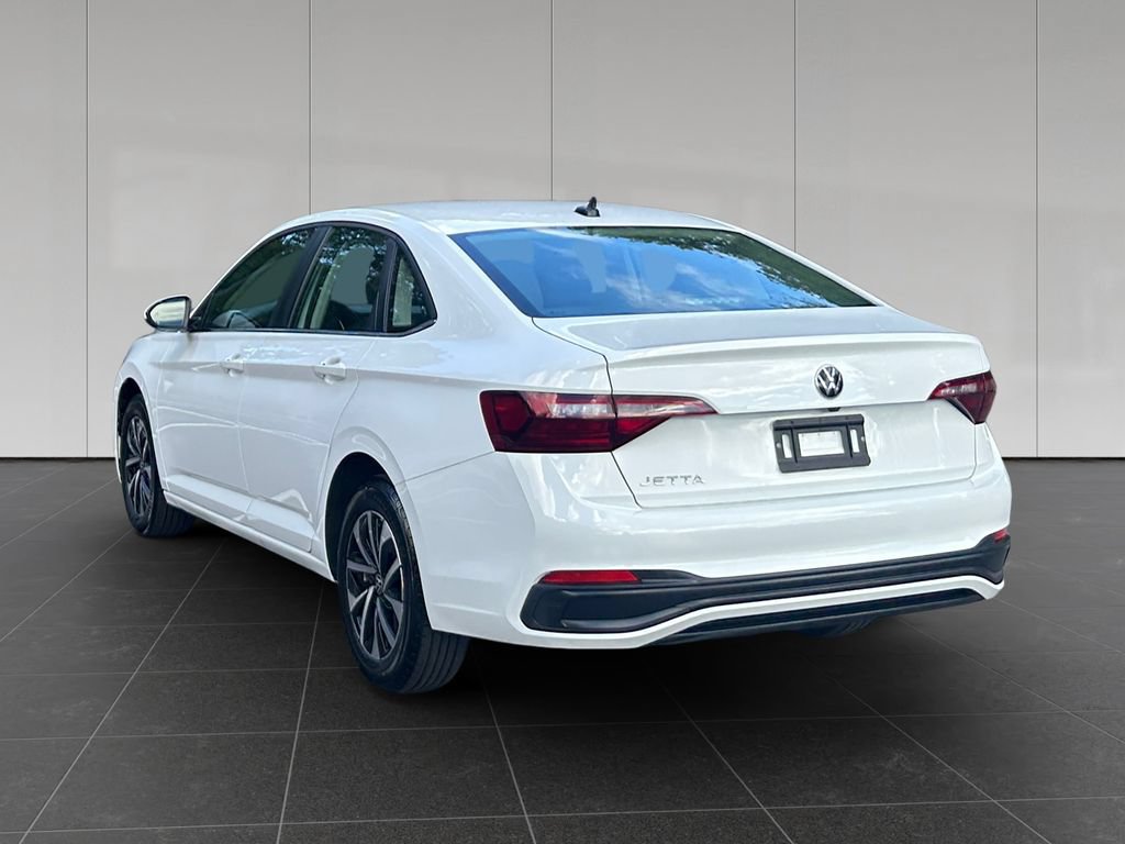 Used 2024 Volkswagen Jetta S FWD image 3