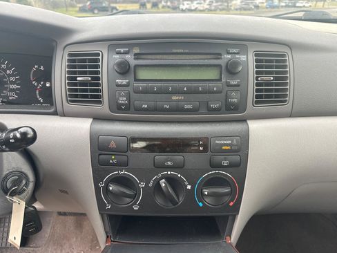 Used 2005 Toyota Corolla LE image 13