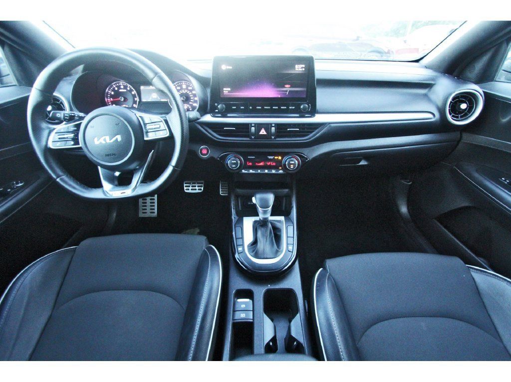 Used 2022 Kia Forte GT-Line w/ GT-Line Technology Package FWD image 10