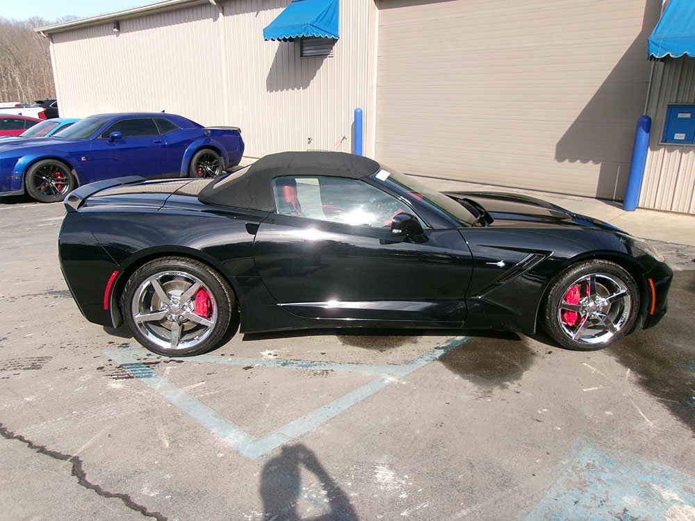 Used 2014 Chevrolet Corvette Stingray Convertible w/ 3LT Preferred Equipment Group RWD image 6