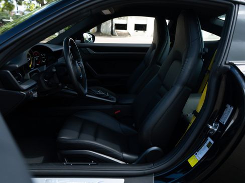 Used 2023 Porsche 911 Carrera S RWD image 6