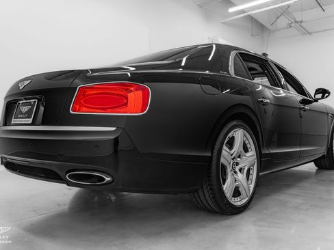 Used 2016 Bentley Flying Spur W12 image 18