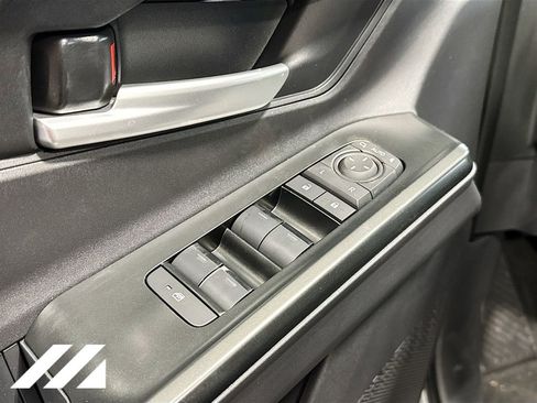 New 2026 Subaru Solterra image 19