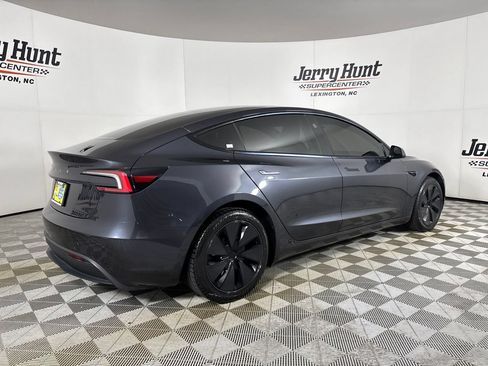 Used 2025 Tesla Model 3 Long Range RWD image 4