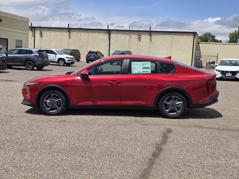 Used 2026 Kia K4 FWD image 2