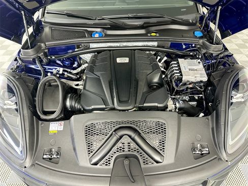 Used 2023 Porsche Macan GTS image 31