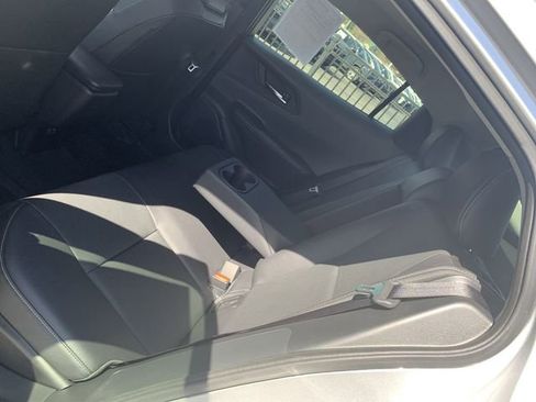 Used 2024 Toyota Prius XLE image 10