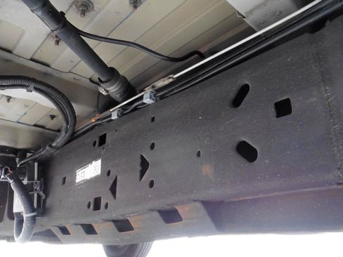 Used 2019 Chevrolet Express 2500 w/ Driver Convenience Package RWD image 3