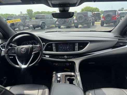 Used 2023 Buick Enclave Avenir w/ Avenir Technology Package AWD/4WD image 27
