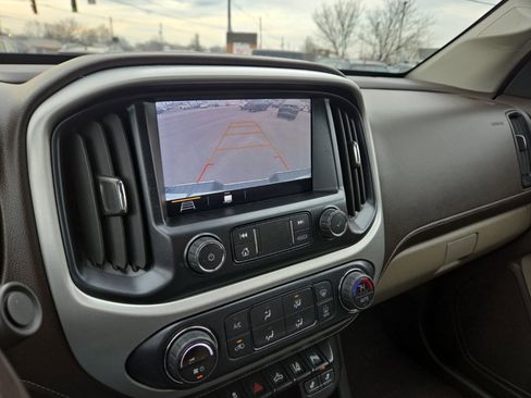 Used 2020 GMC Canyon SLT w/ Driver Alert Package image 32