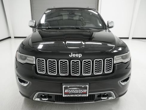 Used 2018 Jeep Grand Cherokee Overland image 2