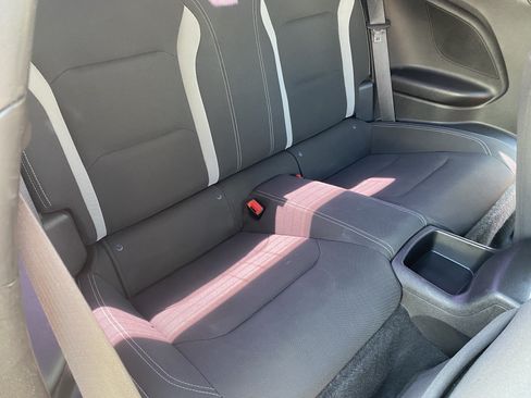 Used 2021 Chevrolet Camaro LT RWD image 17