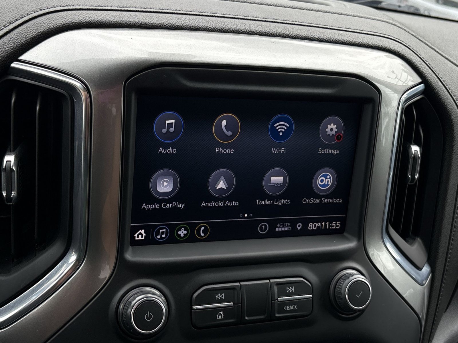 Used 2022 Chevrolet Silverado 1500 LT AWD/4WD image 20