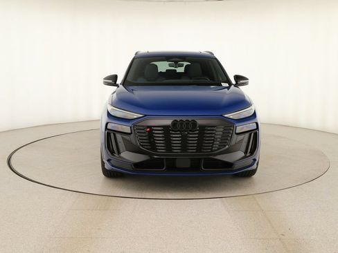 New 2027 Audi SQ6 e-tron Prestige AWD/4WD image 11