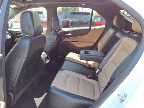 Used 2022 Chevrolet Equinox Premier FWD image 21
