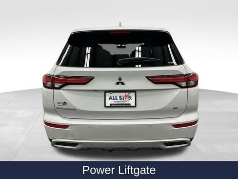 Used 2024 Mitsubishi Outlander SE image 8