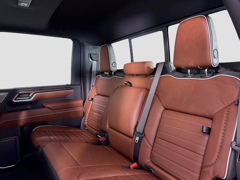 New 2026 GMC Sierra 3500 Denali Ultimate AWD/4WD image 25