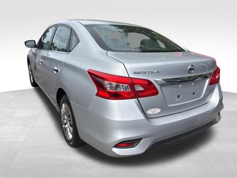 Used 2019 Nissan Sentra S FWD image 9