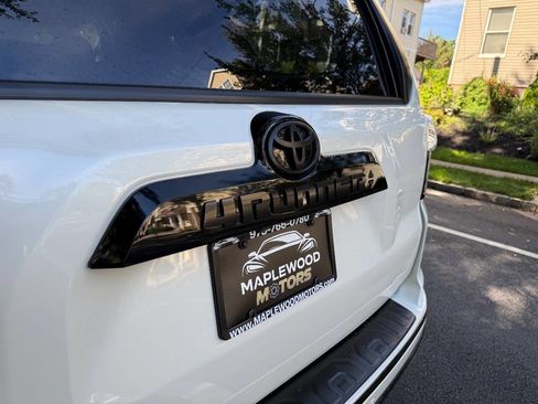Used 2019 Toyota 4Runner Limited image 7