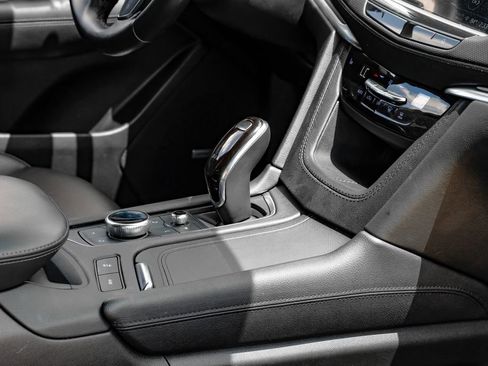 Used 2023 Cadillac XT5 Luxury image 30