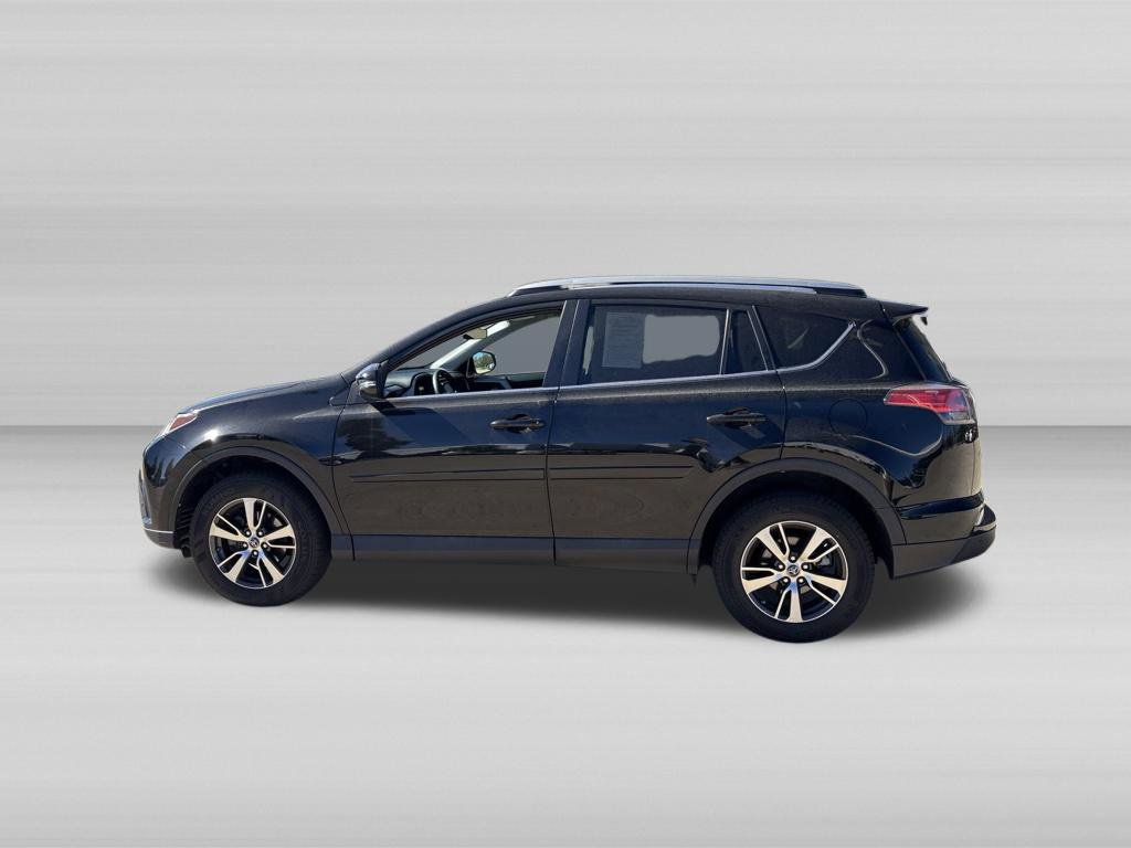 Used 2018 Toyota RAV4 XLE AWD/4WD image 7