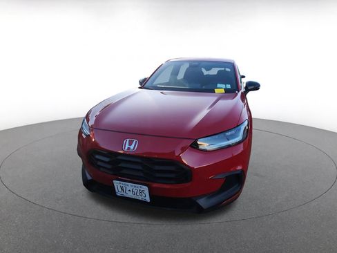 Used 2025 Honda HR-V Sport image 3