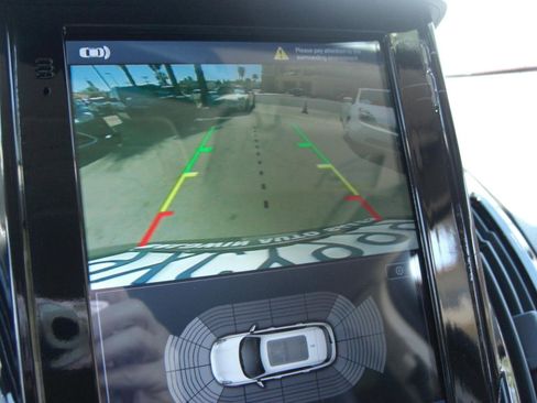 Used 2017 Ford Escape Titanium image 23