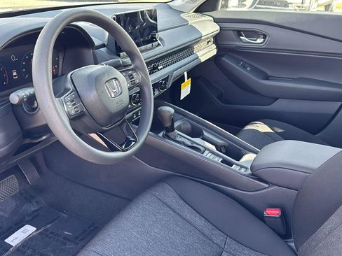 New 2025 Honda Accord SE image 18