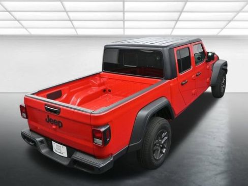 New 2025 Jeep Gladiator Sport image 17