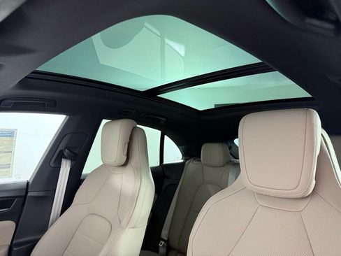 New 2025 Porsche Macan 4 Electric image 27