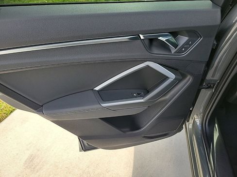 Used 2021 Audi Q3 2.0T Premium w/ Convenience Package image 11